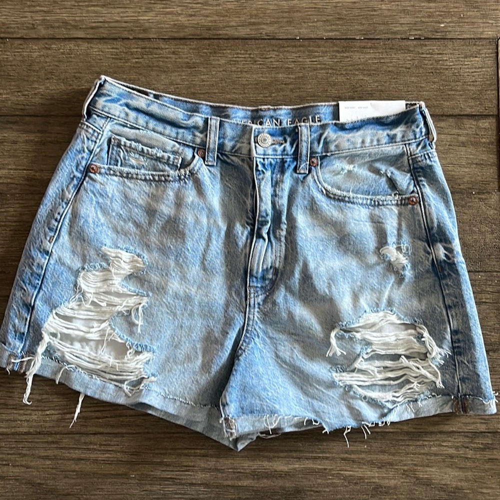 AE Shorts - Sz 8